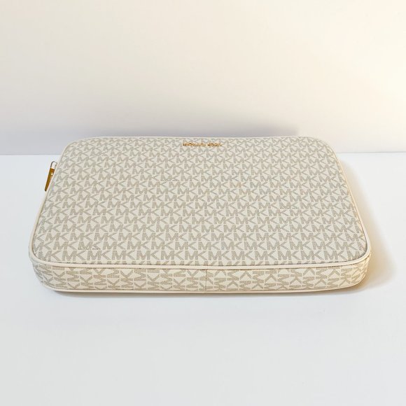 Michael Kors Jet Set Travel Large Laptop Case MK Light Cream Multi - Picture 2 of 7